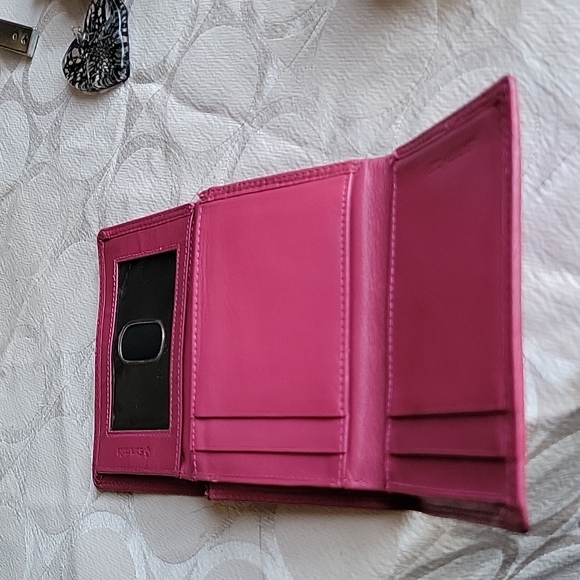 Wallet - Picture 3 of 4